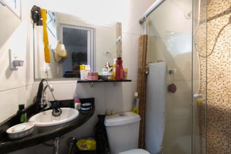 Casa para alugar com 100m², 2 quartos e 1 vagaBanheiro da Suíte 1 