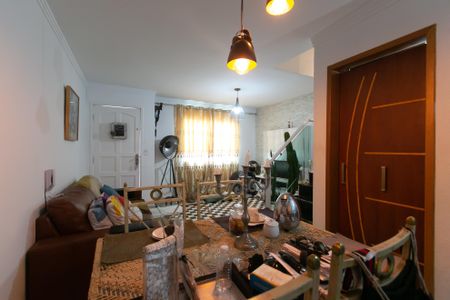 Casa para alugar com 100m², 2 quartos e 1 vagaSala