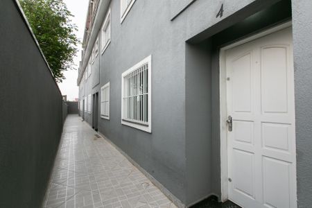Casa para alugar com 100m², 2 quartos e 1 vagaCorredor - Entrada 