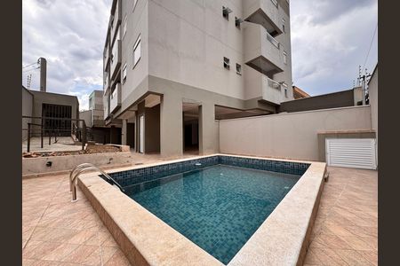 Apartamento para alugar com 108m², 2 quartos e 1 vagaÁrea comum - Piscina