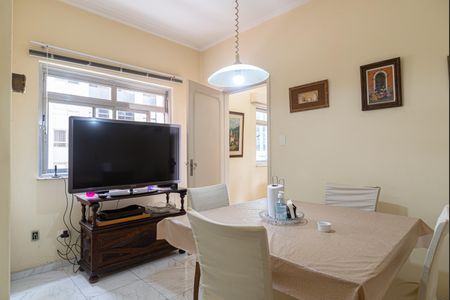 Apartamento à venda com 200m², 3 quartos e 2 vagasCopa