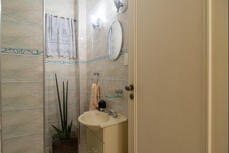 Apartamento à venda com 200m², 3 quartos e 2 vagasLavabo