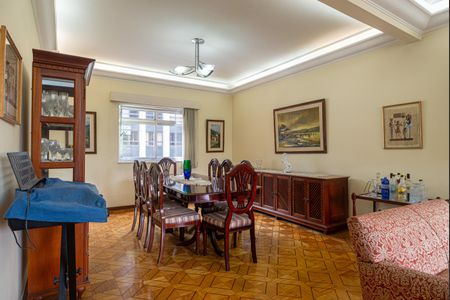 Apartamento à venda com 200m², 3 quartos e 2 vagasSala