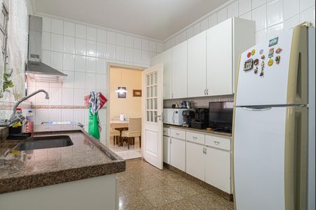 Apartamento à venda com 200m², 3 quartos e 2 vagasCozinha
