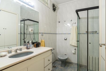 Apartamento à venda com 200m², 3 quartos e 2 vagasBanheiro 2