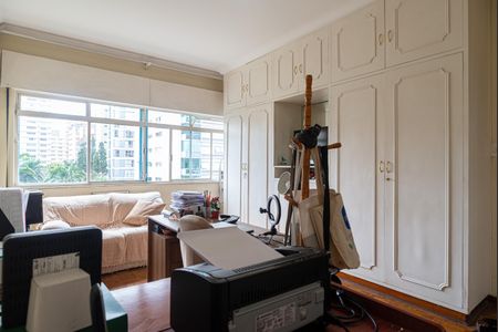 Apartamento à venda com 200m², 3 quartos e 2 vagasQuarto 3