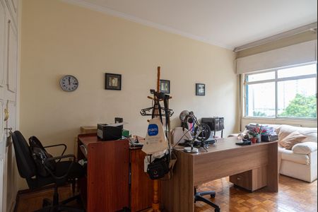 Apartamento à venda com 200m², 3 quartos e 2 vagasQuarto 3