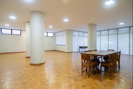 Apartamento à venda com 200m², 3 quartos e 2 vagasÁrea comum - Salão de festas