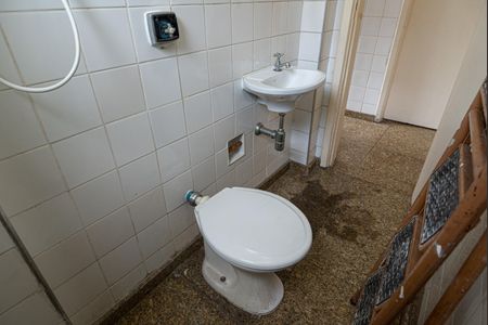 Apartamento à venda com 200m², 3 quartos e 2 vagasBanheiro de Serviço