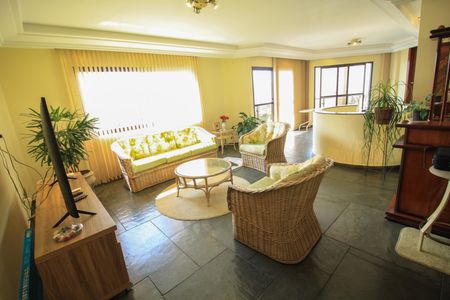 Apartamento à venda com 309m², 3 quartos e 4 vagas Apartamento à venda com 309m², 3 quartos e 4 vagasÁrea comum