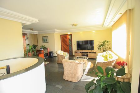 Apartamento à venda com 309m², 3 quartos e 4 vagas Apartamento à venda com 309m², 3 quartos e 4 vagasÁrea comum