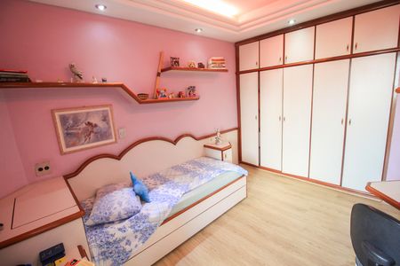 Apartamento à venda com 309m², 3 quartos e 4 vagas Apartamento à venda com 309m², 3 quartos e 4 vagasSuíte 2