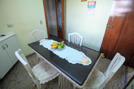 Apartamento à venda com 309m², 3 quartos e 4 vagas Apartamento à venda com 309m², 3 quartos e 4 vagasCozinha