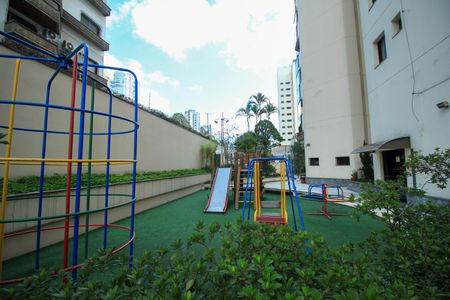 Apartamento à venda com 309m², 3 quartos e 4 vagas Apartamento à venda com 309m², 3 quartos e 4 vagasÁrea comum