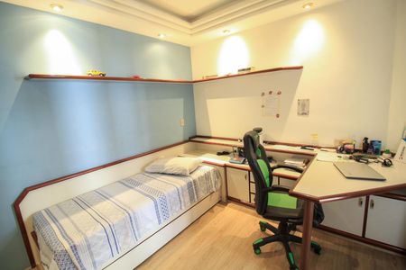 Apartamento à venda com 309m², 3 quartos e 4 vagas Apartamento à venda com 309m², 3 quartos e 4 vagasSuíte 3