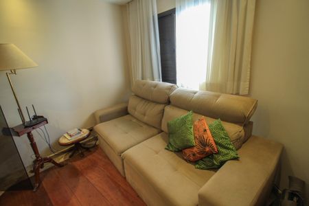 Apartamento à venda com 309m², 3 quartos e 4 vagas Apartamento à venda com 309m², 3 quartos e 4 vagasSala de TV