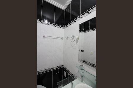 Casa à venda com 150m², 2 quartos e 2 vagasQuarto 2 - Suíte Banheiro