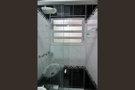 Casa à venda com 150m², 2 quartos e 2 vagasQuarto 2 - Suíte Banheiro