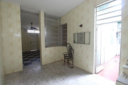 Casa à venda com 299m², 4 quartos e 4 vagasÁrea de Serviço