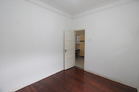 Casa à venda com 299m², 4 quartos e 4 vagasSuíte 1