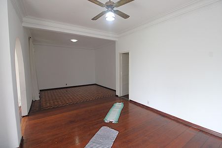 Casa à venda com 299m², 4 quartos e 4 vagasSala 1