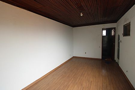 Casa à venda com 299m², 4 quartos e 4 vagasSuíte 2