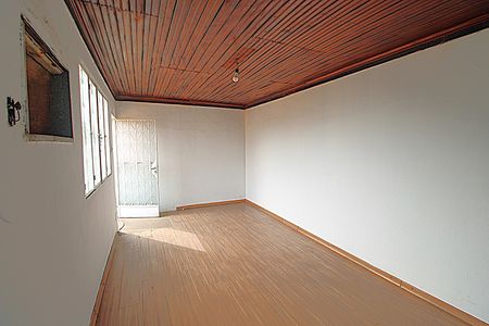 Casa à venda com 299m², 4 quartos e 4 vagasSuíte 2