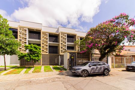 Studio para alugar com 28m², 1 quarto e 1 vagaFachada + Plaquinha