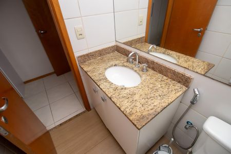 Apartamento para alugar com 84m², 3 quartos e 1 vagaBanheiro quarto 2