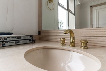 Apartamento à venda com 380m², 3 quartos e 3 vagasBanheiro da Suíte 3