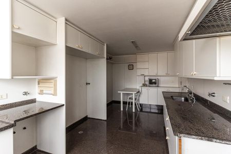 Apartamento à venda com 380m², 3 quartos e 3 vagasCozinha