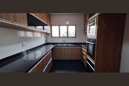 Apartamento à venda com 184m², 4 quartos e 3 vagasCozinha