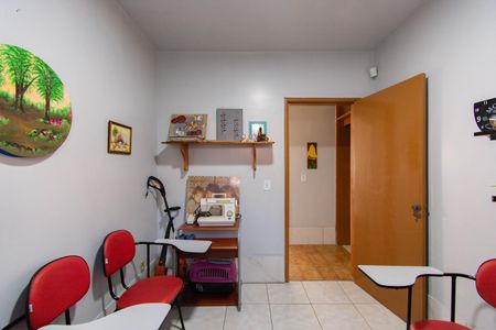 Casa à venda com 240m², 4 quartos e 4 vagas Casa à venda com 240m², 4 quartos e 4 vagasQuarto 3