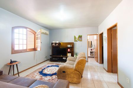 Casa à venda com 240m², 4 quartos e 4 vagas Casa à venda com 240m², 4 quartos e 4 vagasSala