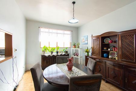 Casa à venda com 240m², 4 quartos e 4 vagas Casa à venda com 240m², 4 quartos e 4 vagasCopa