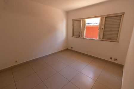 Casa à venda com 400m², 5 quartos e 8 vagasQUARTO 4