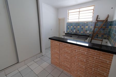 Casa à venda com 400m², 5 quartos e 8 vagasCOZINHA