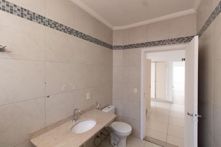 Casa à venda com 400m², 5 quartos e 8 vagasBANHEIRO SOCIAL 1