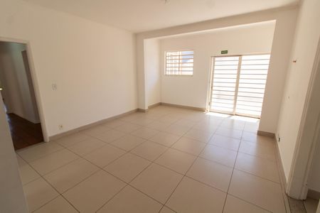 Casa à venda com 400m², 5 quartos e 8 vagasSALA DE JANTAR