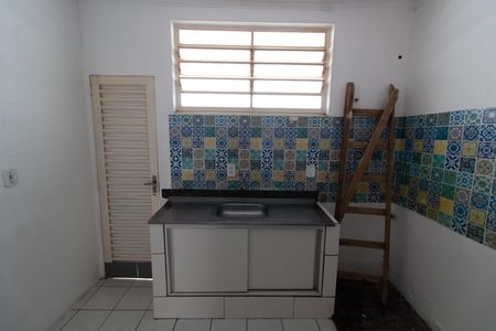 Casa à venda com 400m², 5 quartos e 8 vagasCOZINHA