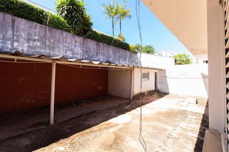 Casa à venda com 400m², 5 quartos e 8 vagasVISTA DO QUARTO 4