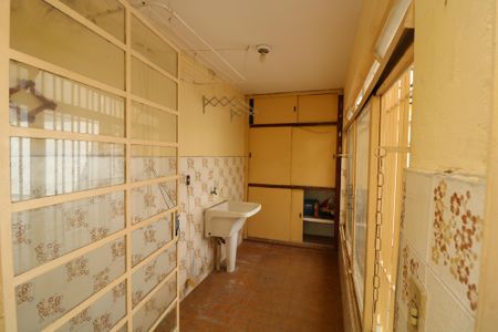 Casa à venda com 250m², 4 quartos e 2 vagasÁrea de Serviço