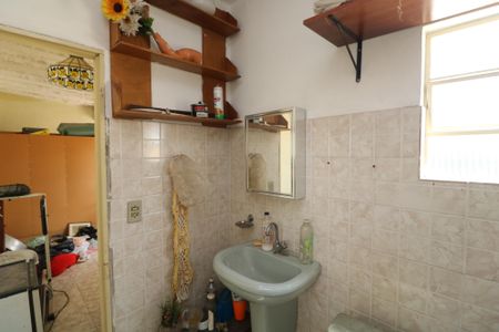 Casa à venda com 250m², 4 quartos e 2 vagasBanheiro de serviço