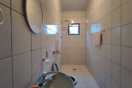 Casa à venda com 204m², 4 quartos e 6 vagas Casa à venda com 204m², 4 quartos e 6 vagasLavabo da Sala