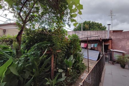 Casa à venda com 204m², 4 quartos e 6 vagas Casa à venda com 204m², 4 quartos e 6 vagasQuintal - Jardim