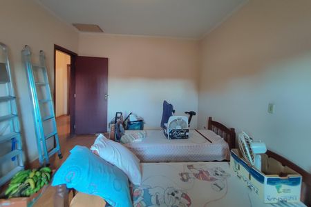 Casa à venda com 204m², 4 quartos e 6 vagas Casa à venda com 204m², 4 quartos e 6 vagasQuarto 2