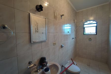 Casa à venda com 204m², 4 quartos e 6 vagas Casa à venda com 204m², 4 quartos e 6 vagasBanheiro Social