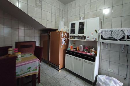 Casa à venda com 204m², 4 quartos e 6 vagas Casa à venda com 204m², 4 quartos e 6 vagasCozinha