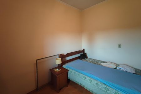 Casa à venda com 204m², 4 quartos e 6 vagas Casa à venda com 204m², 4 quartos e 6 vagasQuarto 3