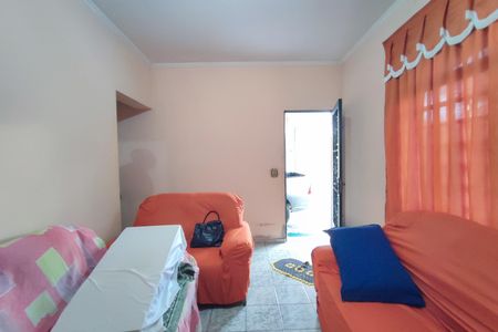 Casa à venda com 204m², 4 quartos e 6 vagas Casa à venda com 204m², 4 quartos e 6 vagasSala de Estar